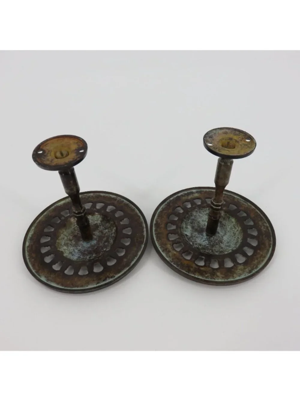 VTG Set of 2 Metal Patina Round Ornate Medallion Curtain Tiebacks Holdbacks
